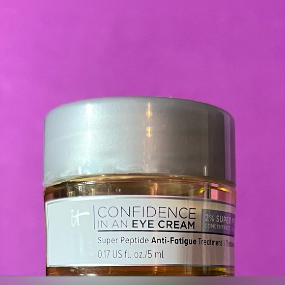 it cosmetics Other - IT COSMETICS - Confidence In An Eye Cream - (brand new)